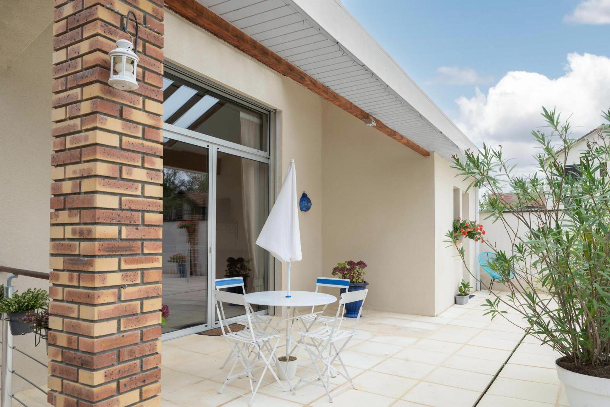 La Petite Maison Gannat Kültér fotó